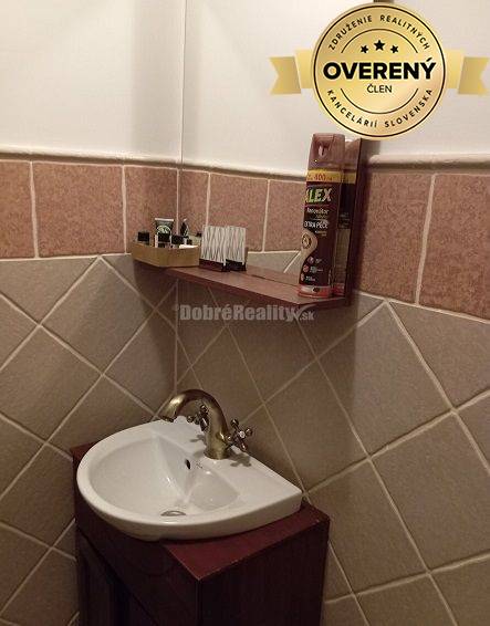 DOBRÉ REALITY - Predávame 5-izbový rodinný dom v Bajči