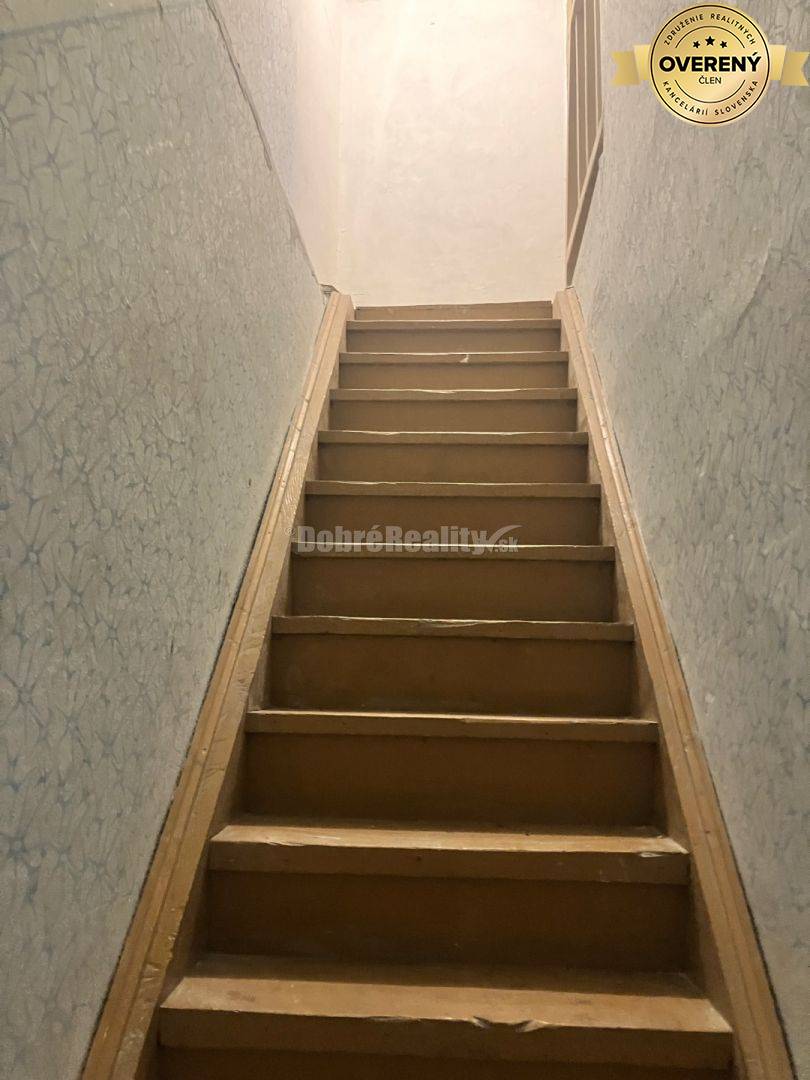 Rodinný dom vo Fiľakove na prenájom...