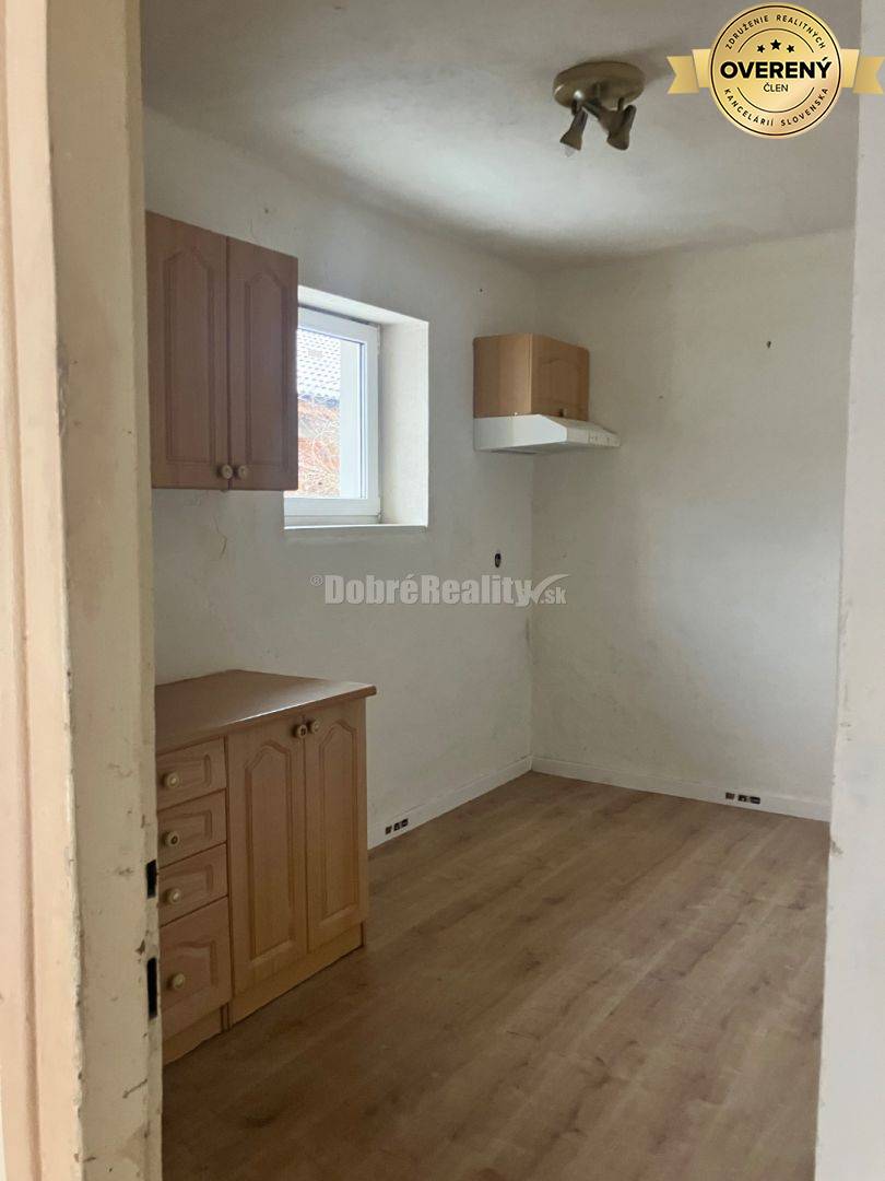 Rodinný dom vo Fiľakove na prenájom...