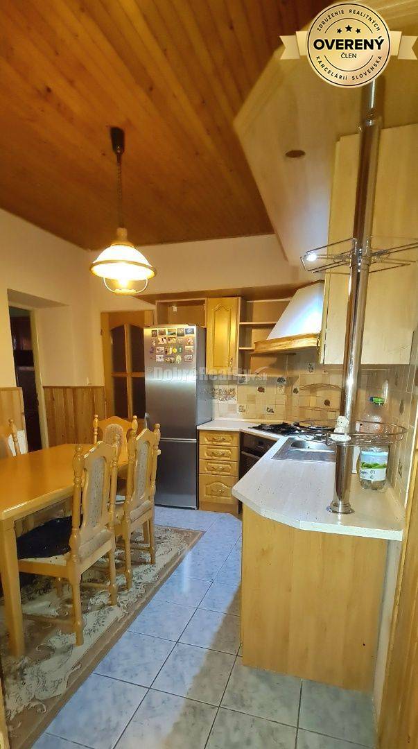 Dobré reality - znížená cena RD s veľkým pozemkom 2455 m2 v kľudnej ča