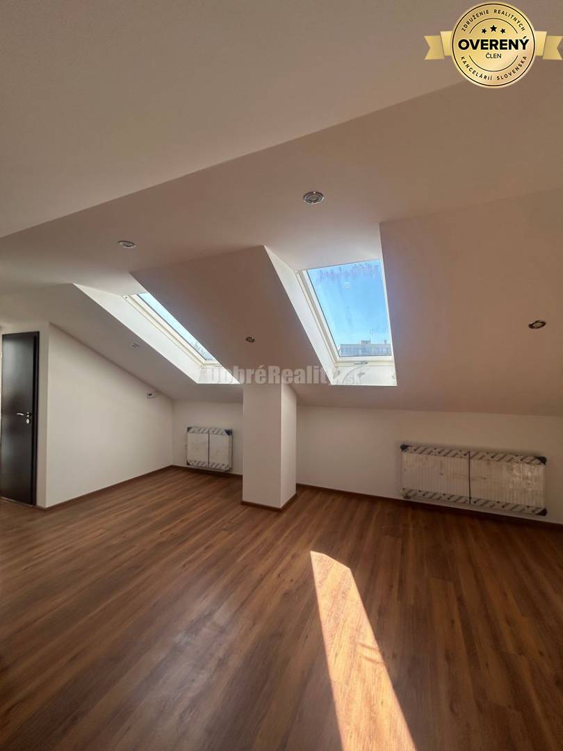 Prenájom podkrovného 1izb bytu pri Gymnáziu