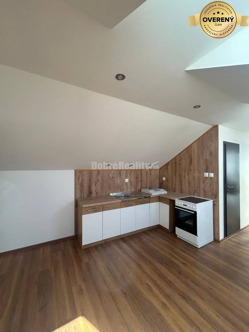 Prenájom podkrovného 1izb bytu pri Gymnáziu