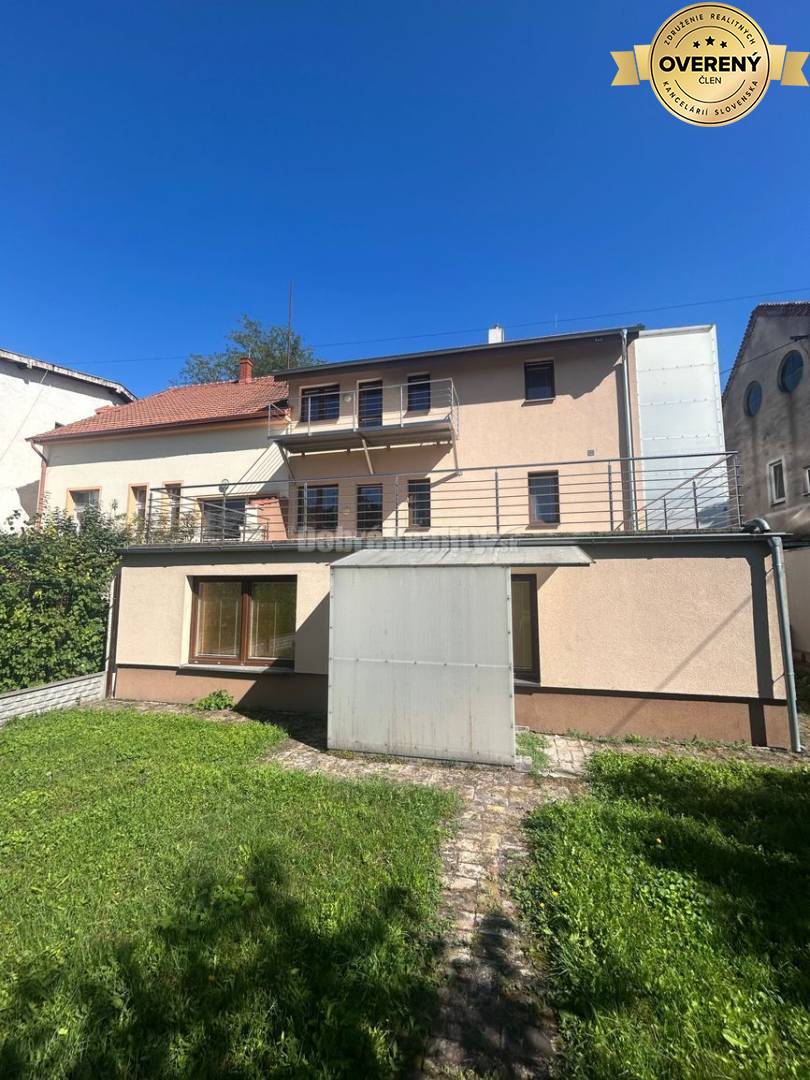 Rezervované : Prenájom 3izb bytu s veľkou terasou pri Gymnáziu