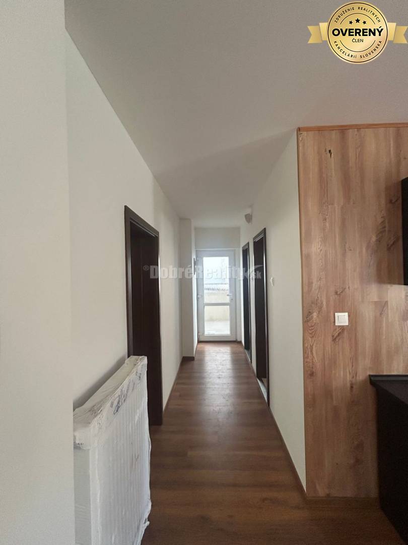 Prenájom 3izb bytu s veľkou terasou  pri Gymnáziu