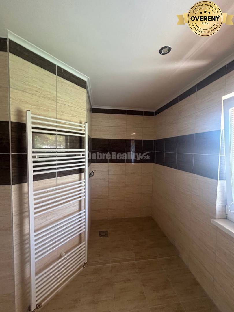 Prenájom 3izb bytu s veľkou terasou  pri Gymnáziu