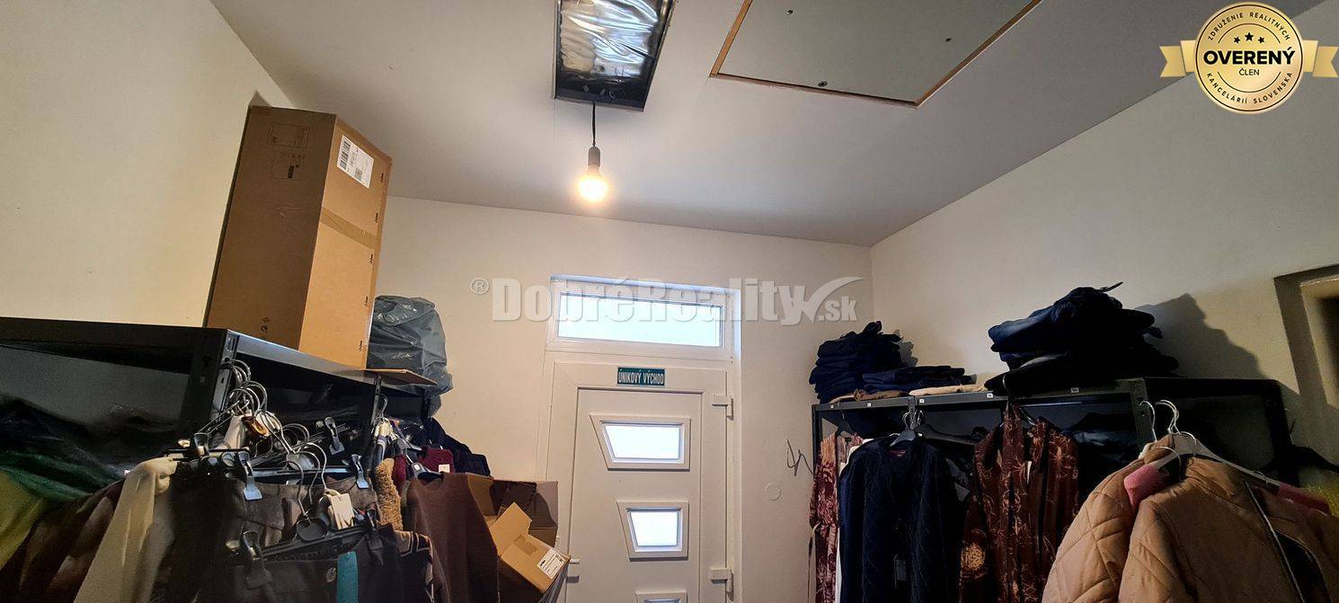 Dobré reality - predaj obchodné priestory 77.86m2 na prízemí v centre