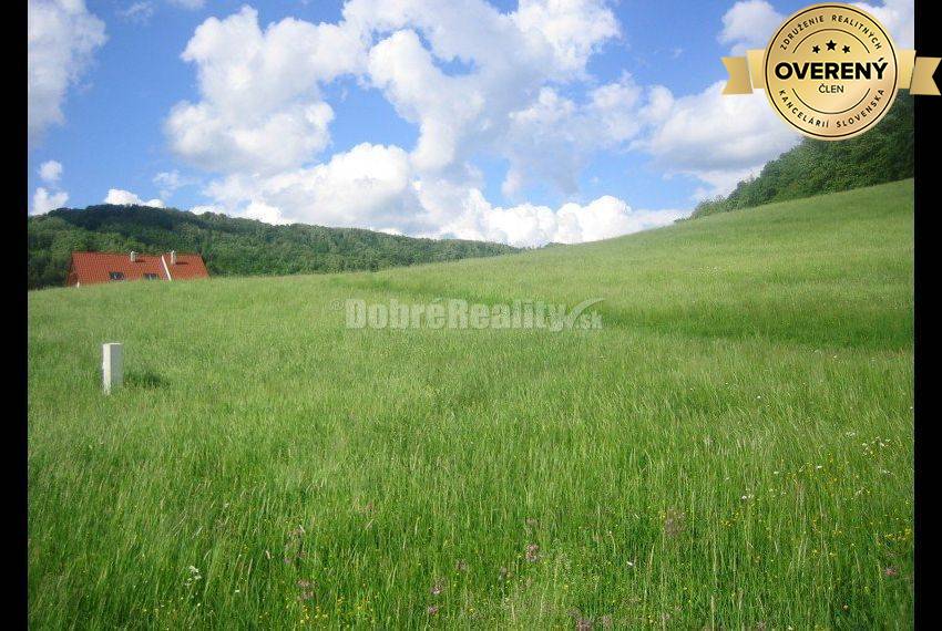 DOBRÉ REALITY - Kúpim pozemok v okrese Prievidza pre výstavbu rodinnéh