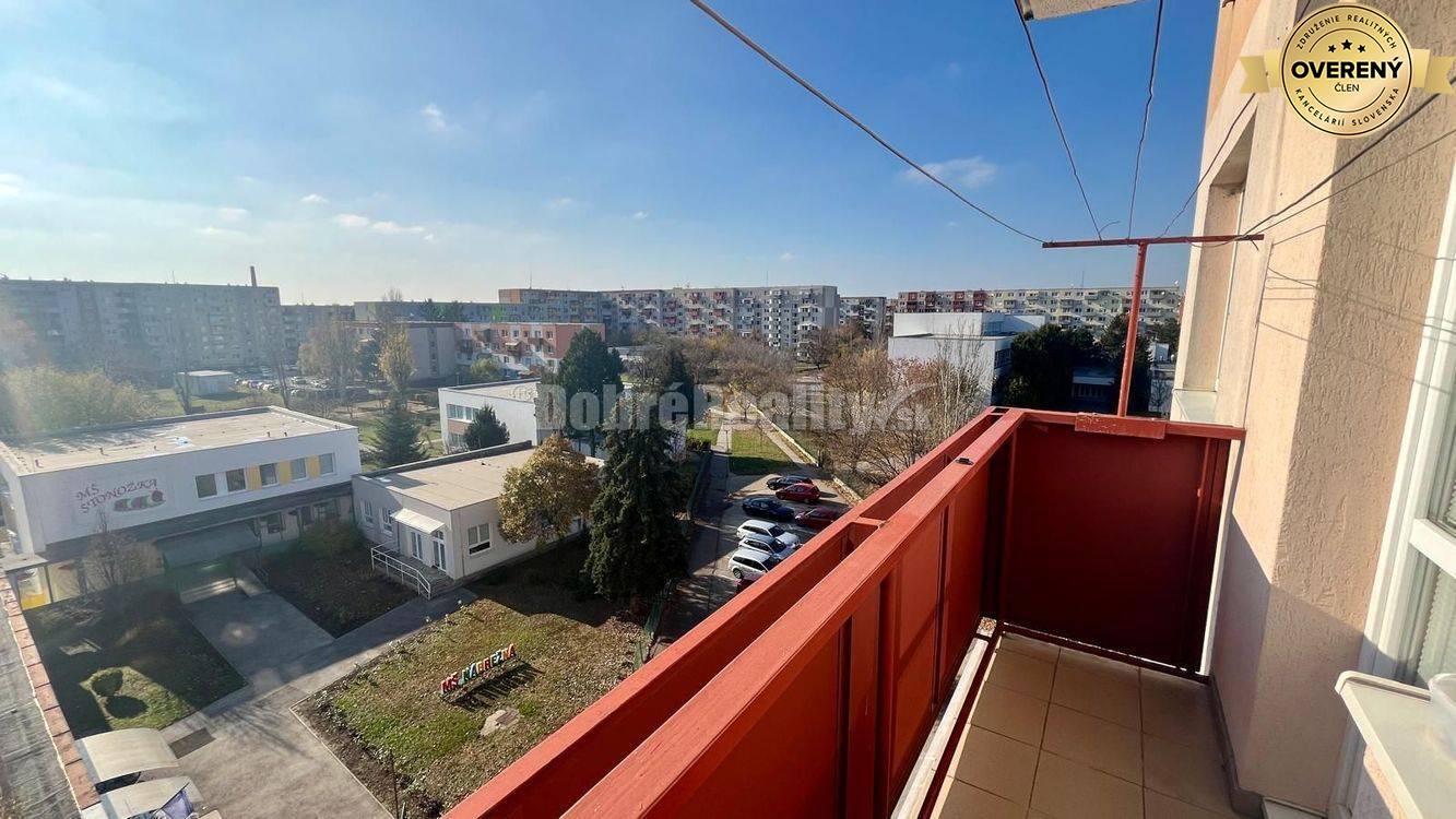 Zariadený 4 izbový byt Nové Zámky s dvomi balkónmi