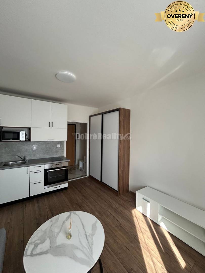 Rezervované :Prenájom útulnej garsónky na T.G.Masaryka