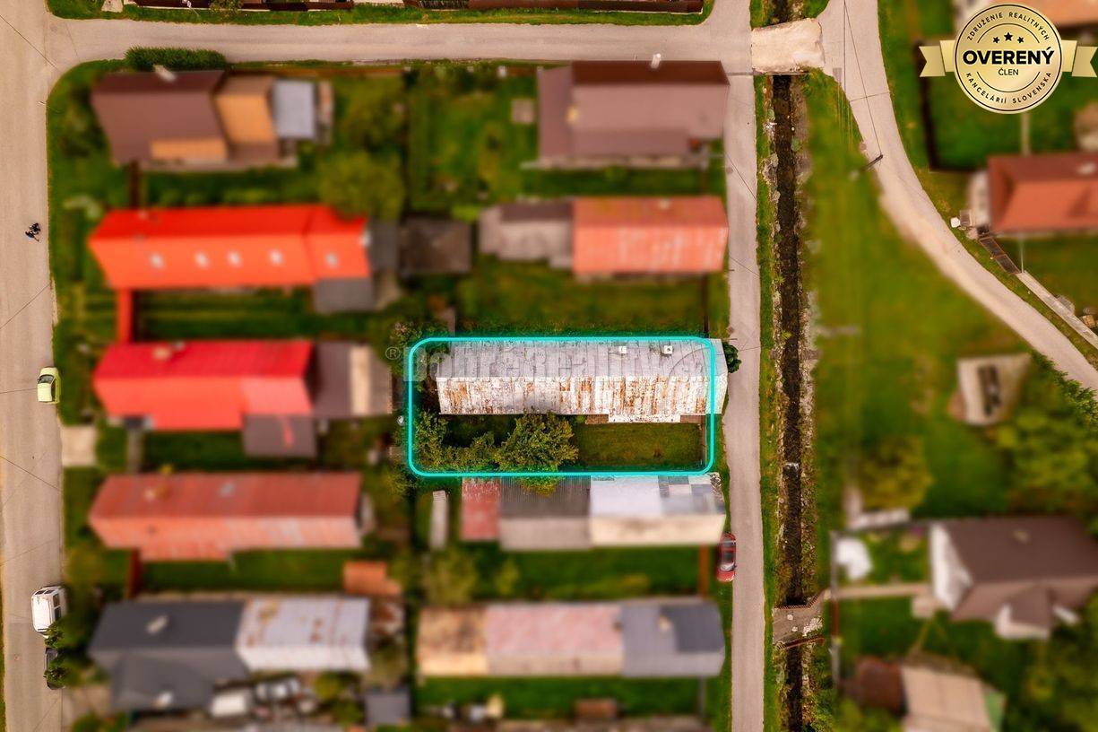 PREDAJ: Drevenica pri Ždiarskom potoku s príjemnou verandou, 135 m2, P