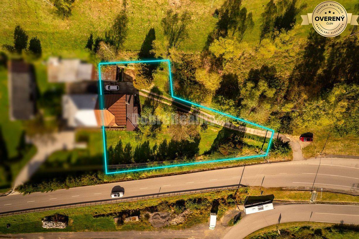 PREDAJ: Dom s dvoma bytmi, terasou a záhradou – priestor pre pokojný ž