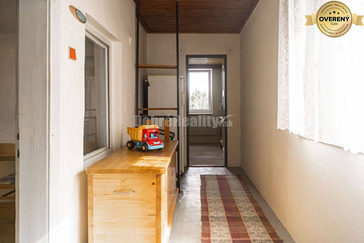 PREDAJ: 4 izbový gazdovský dom v tichej ulici, 136 m2, Polomka