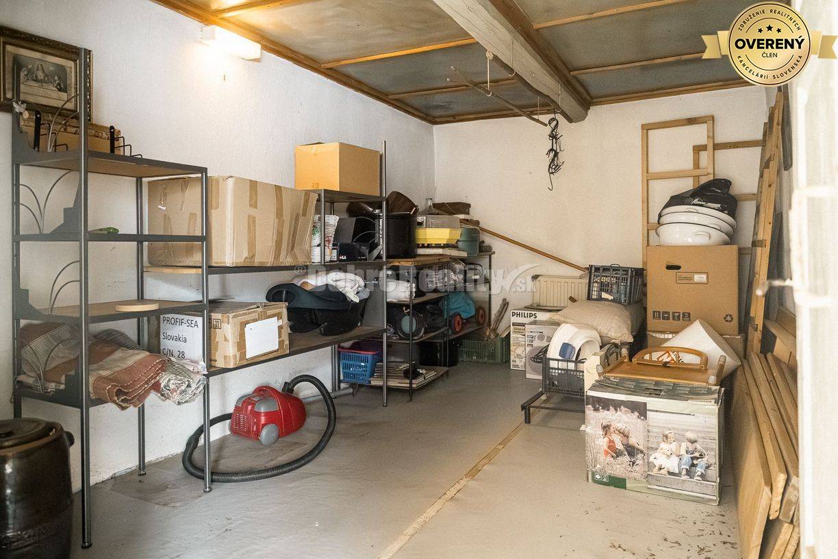 PREDAJ: 4 izbový gazdovský dom v tichej ulici, 136 m2, Polomka