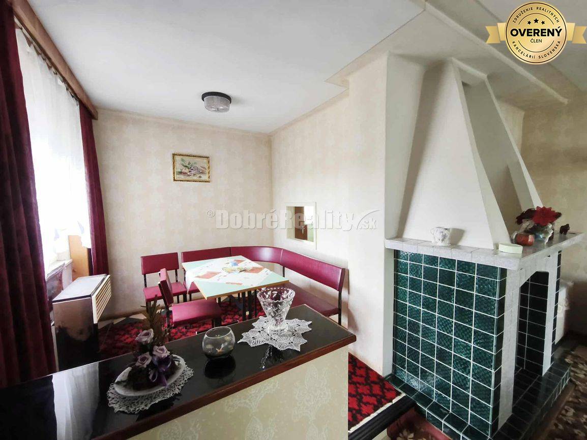 Dobré Reality Vám ponúkajú krásny pôvodný rodinný dom v obci Vlčany -