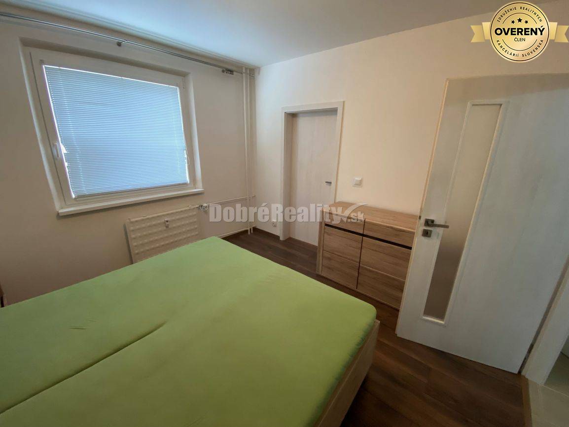 DOBRÉ REALITY ponúkajú na predaj luxusný, zariadený 4-izbový byt v Rim