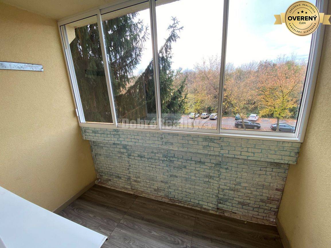 DOBRÉ REALITY ponúkajú na predaj luxusný, zariadený 4-izbový byt v Rim