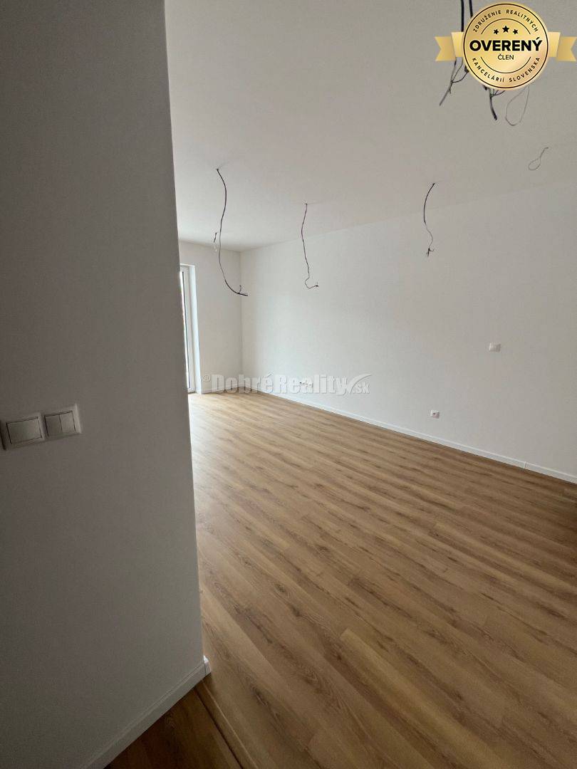 Ponukame na predaj nádherný 2 izbovy byt v novostavbe RIVERSIDE.