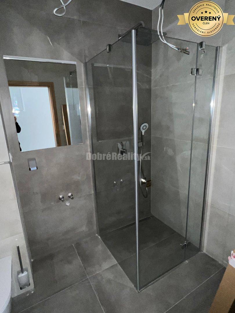 Ponukame na predaj nádherný 2 izbovy byt v novostavbe RIVERSIDE.