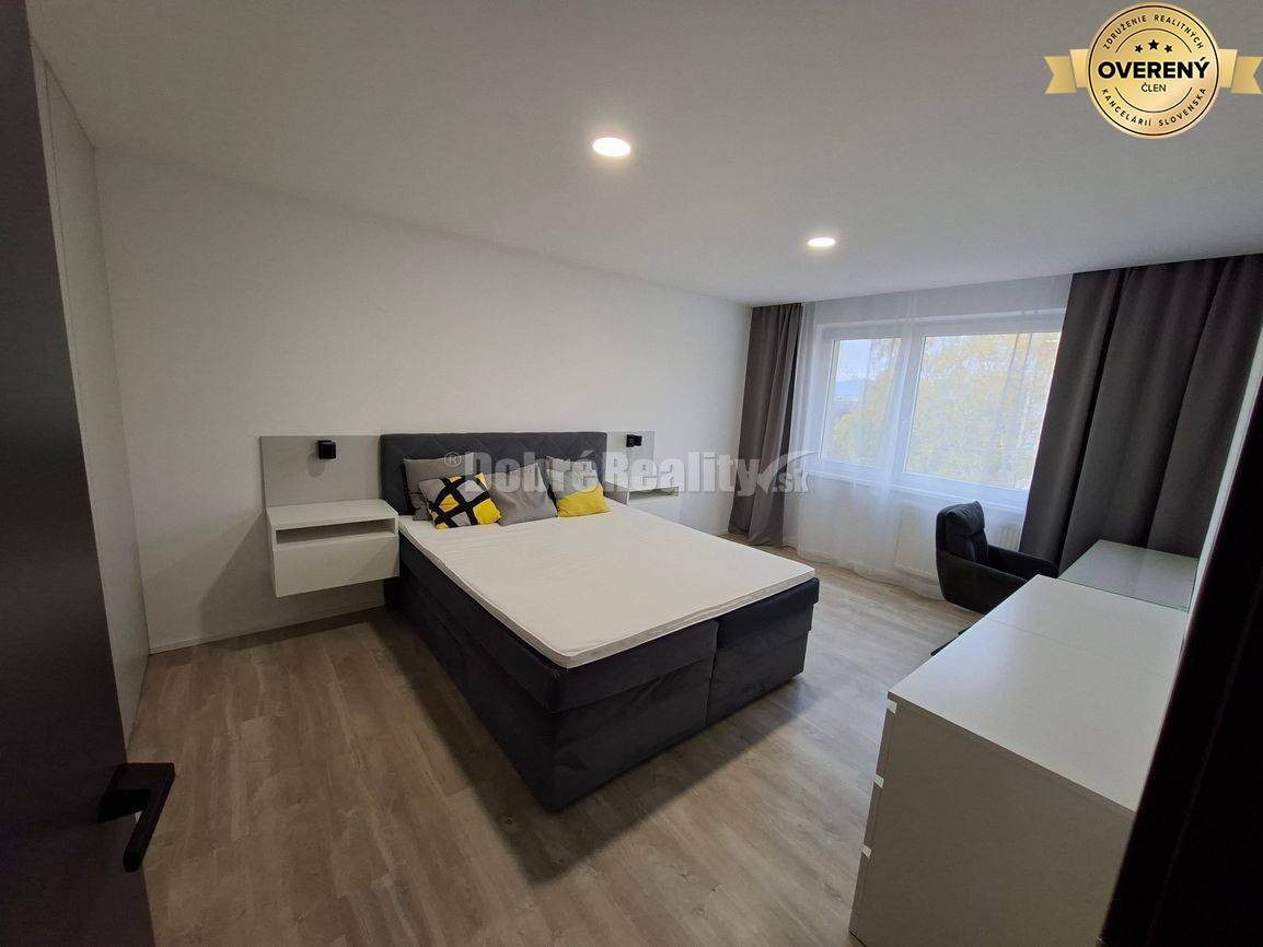 DOBRÉ REALITY - krásny 2-i. byt na prenájom v centre Prievidze-rezervo