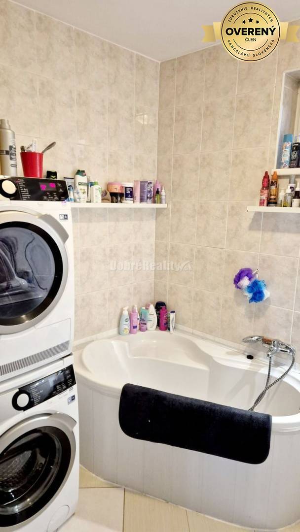 Dobré reality na predaj- nízkoenergetický 2izb. domček v centre