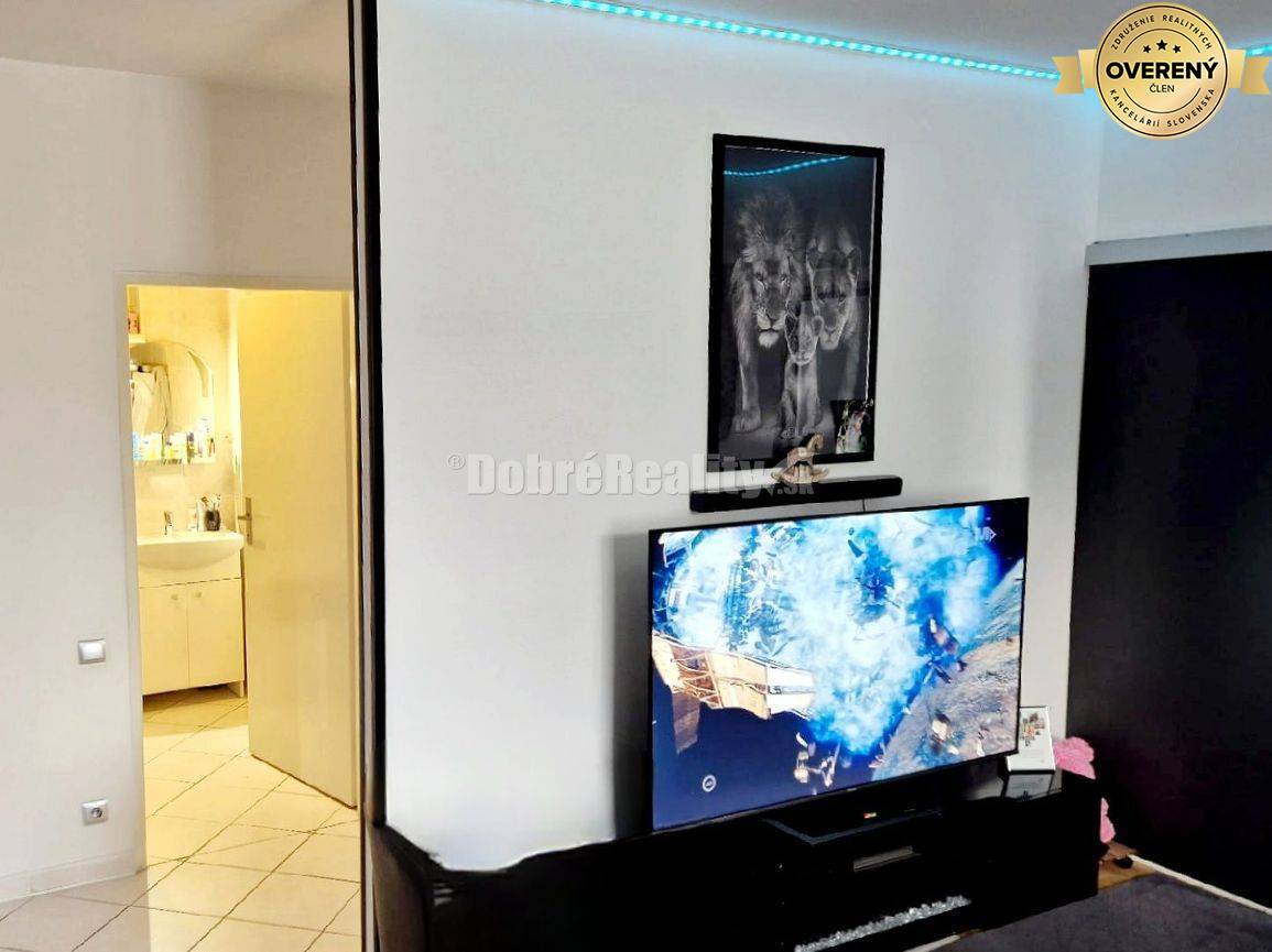 Dobré reality na predaj- nízkoenergetický 2izb. domček v centre