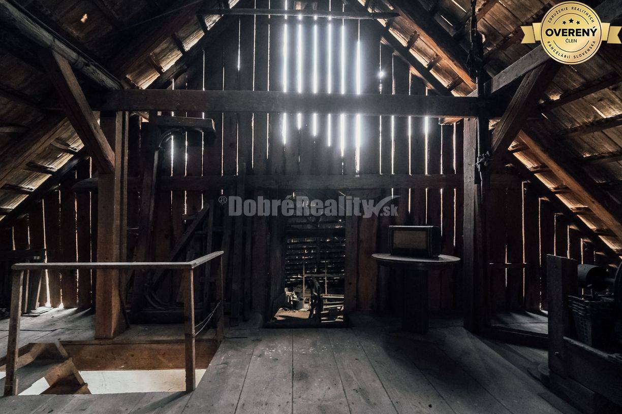 PREDAJ: Historický mlyn s náhonom, obytnou časťou a samostatným domom,