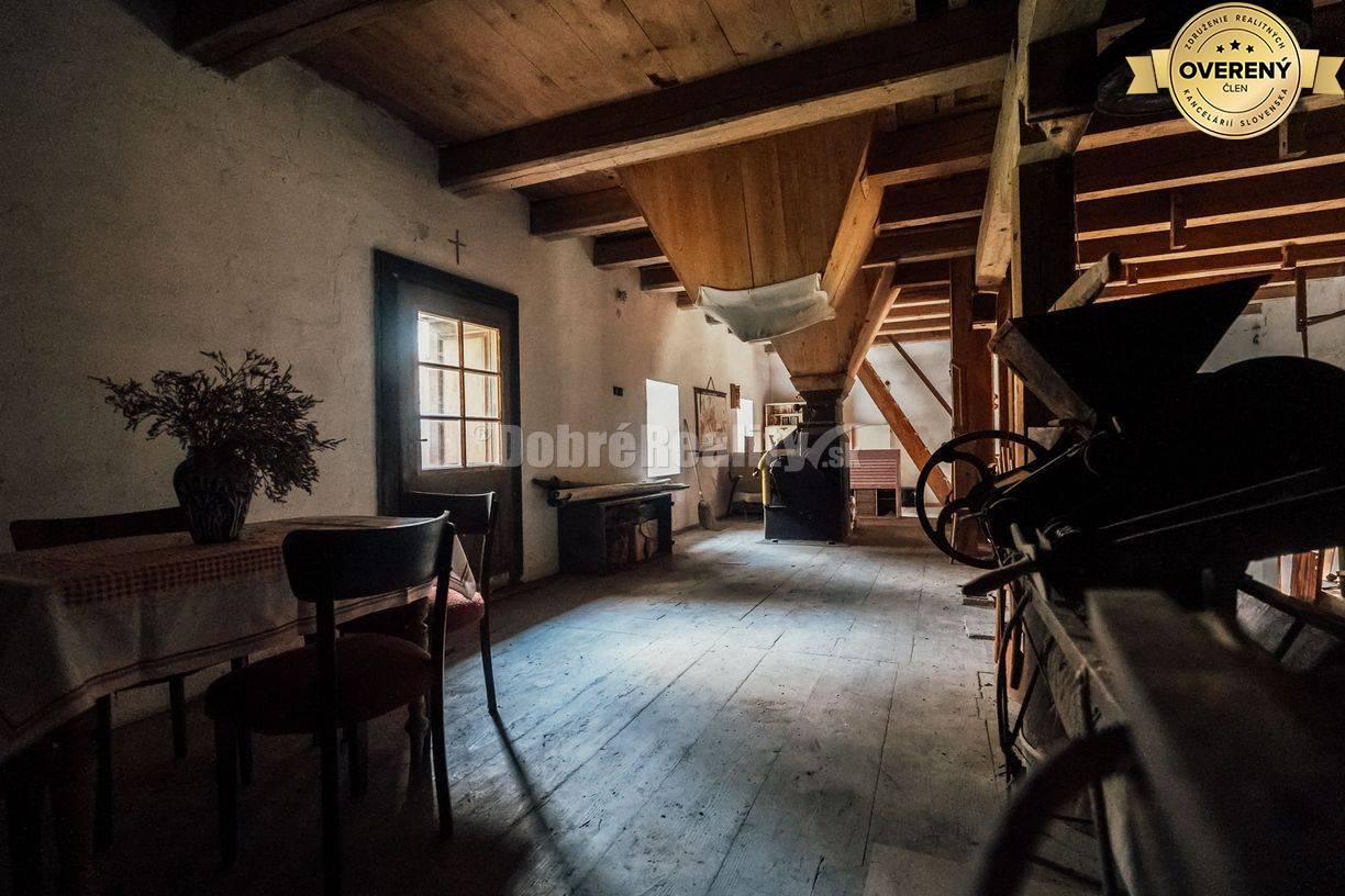 PREDAJ: Historický mlyn s náhonom, obytnou časťou a samostatným domom,