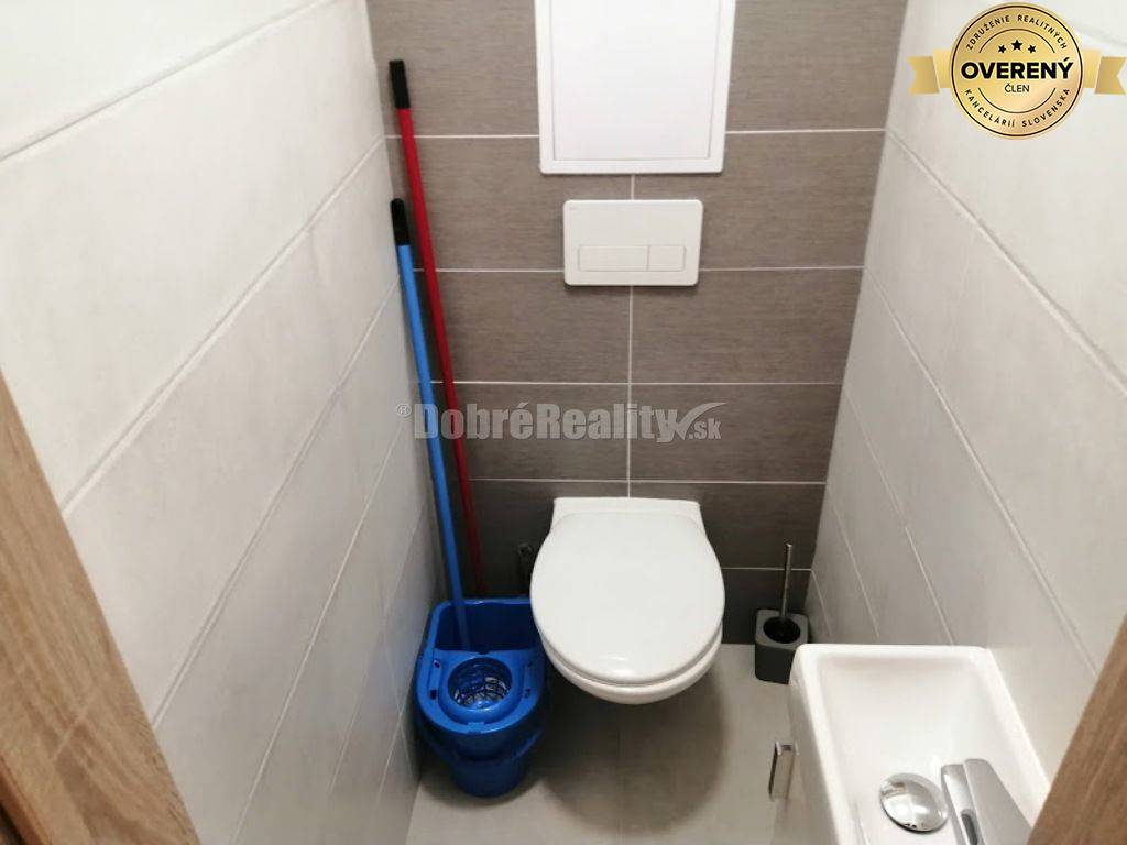 PRENÁJOM: MODERNÝ, ZARIADENÝ 2 IZBOVÝ BYT PRI NEMOCNICI F. D. R.