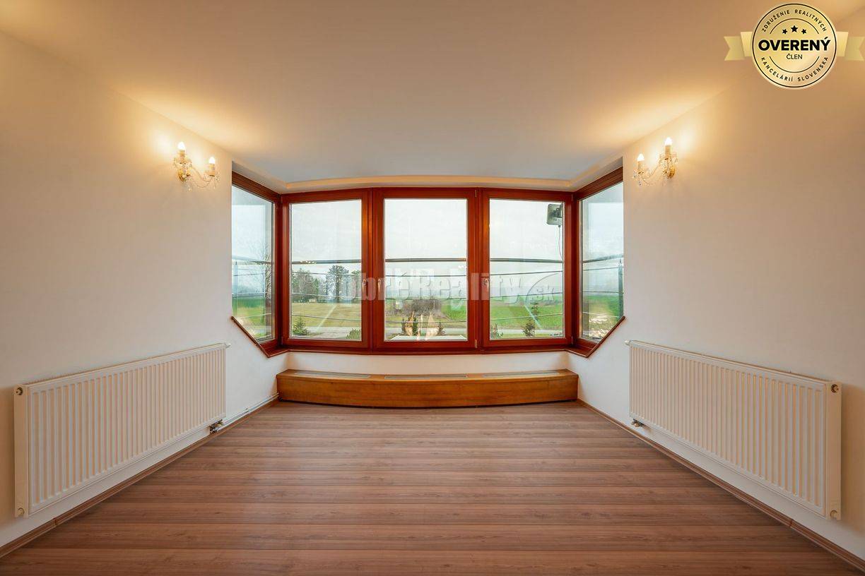 PREDAJ: Reprezentatívny objekt pre firemné využitie, 400 m² – Laskár,