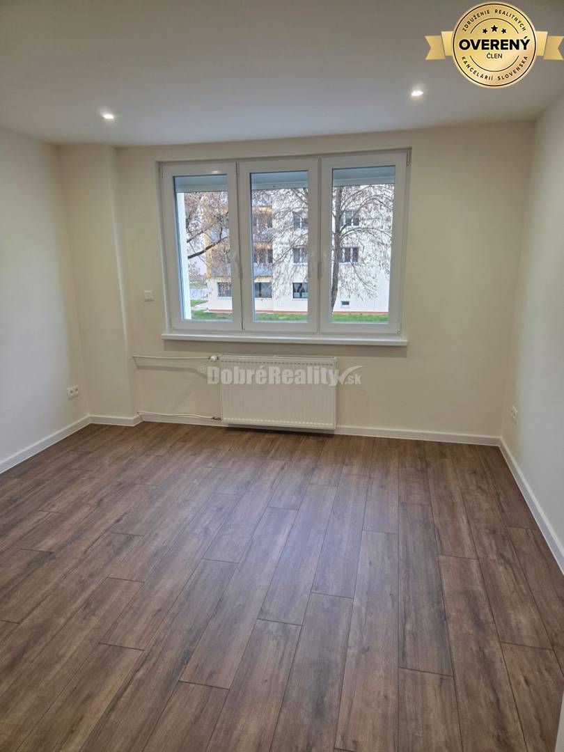 3 izbový byt na predaj 74 m2, ul. Králika, Prievidza . Staré Sídlisko.