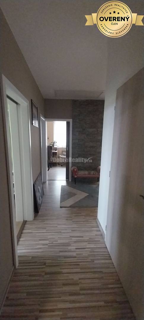 EXKLUZÍVNE!! prenájom rodinného domu v obci Beladice