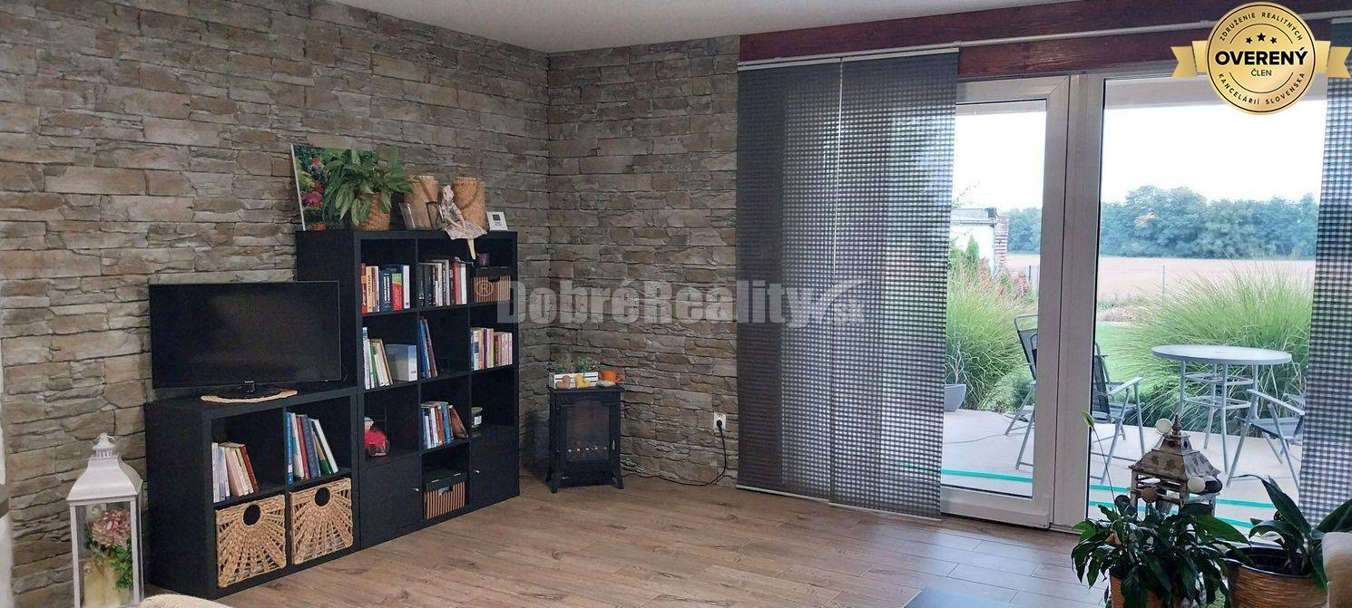 EXKLUZÍVNE!! prenájom rodinného domu v obci Beladice