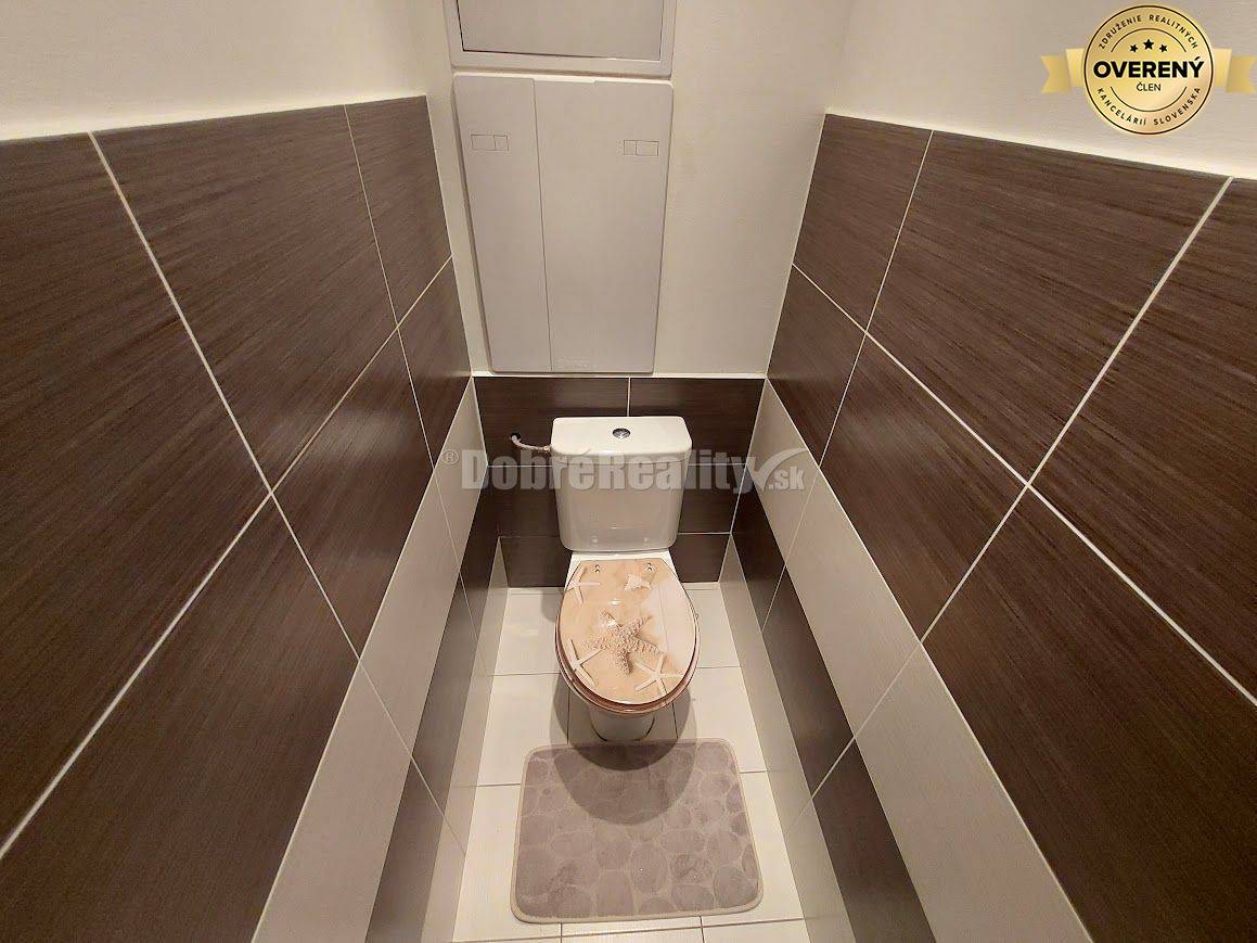 PREDAJ: NÁDHERNÝ, VEĽKÝ 3 IZBOVÝ BYT S 2 x LOGGIOU, THK