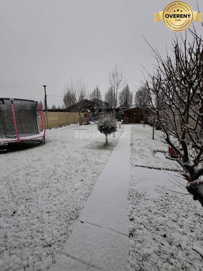 Dobre reality Ponukame na prenájom krásny RD