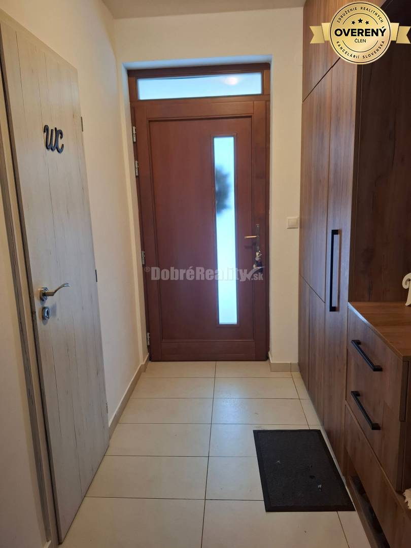 Dobre reality Ponukame na prenájom krásny RD