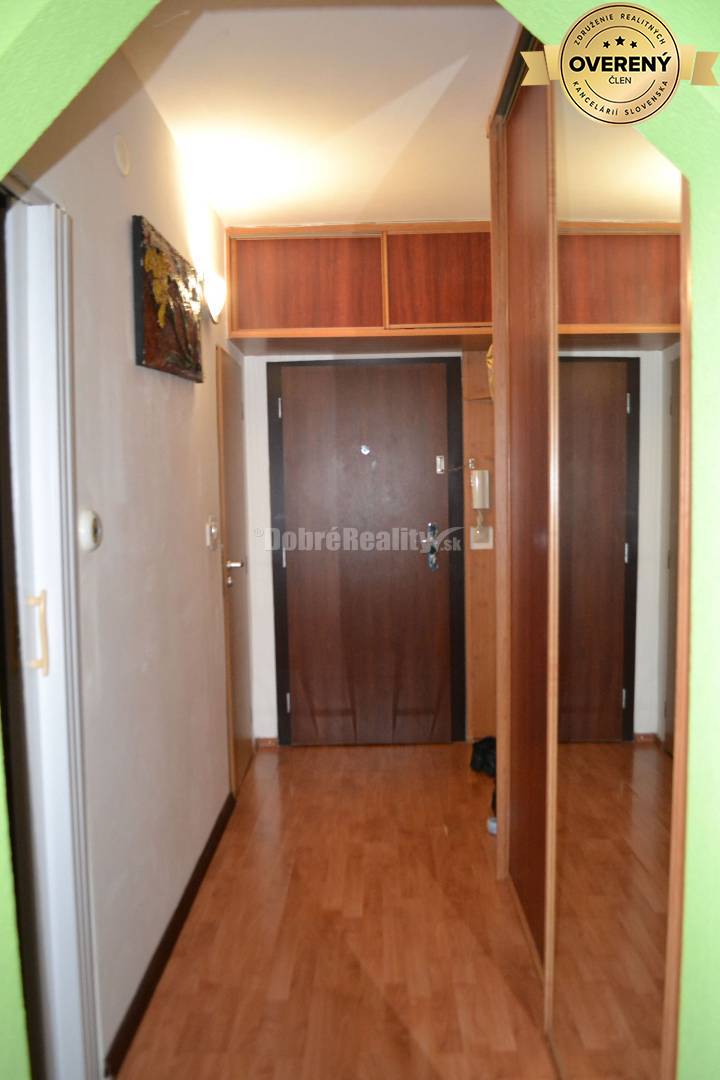 DOBRÉ REALITY ponúkajú na predaj panoramatický 2 izbový byt po komplet