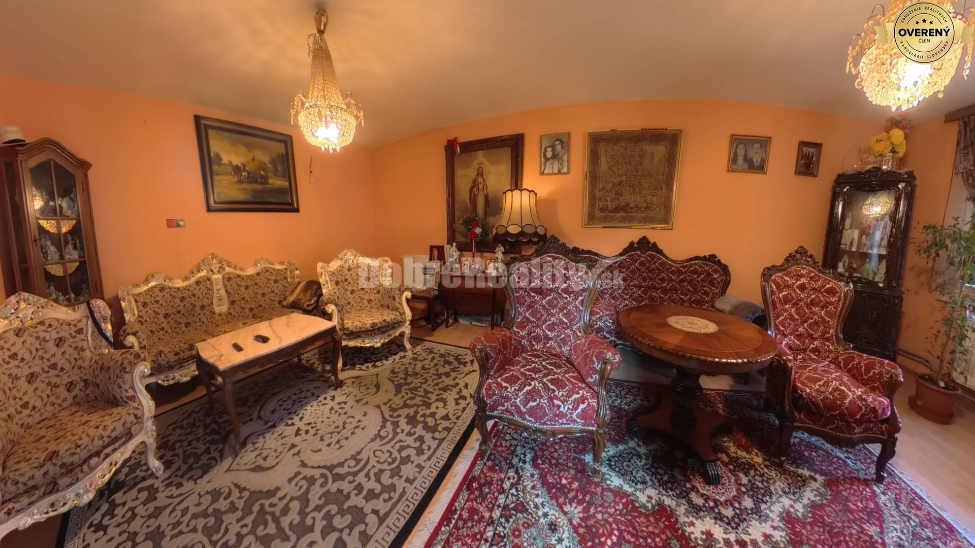 Dobré Reality – Ponúkajú na predaj priestranný rodinný dom s jedinečný