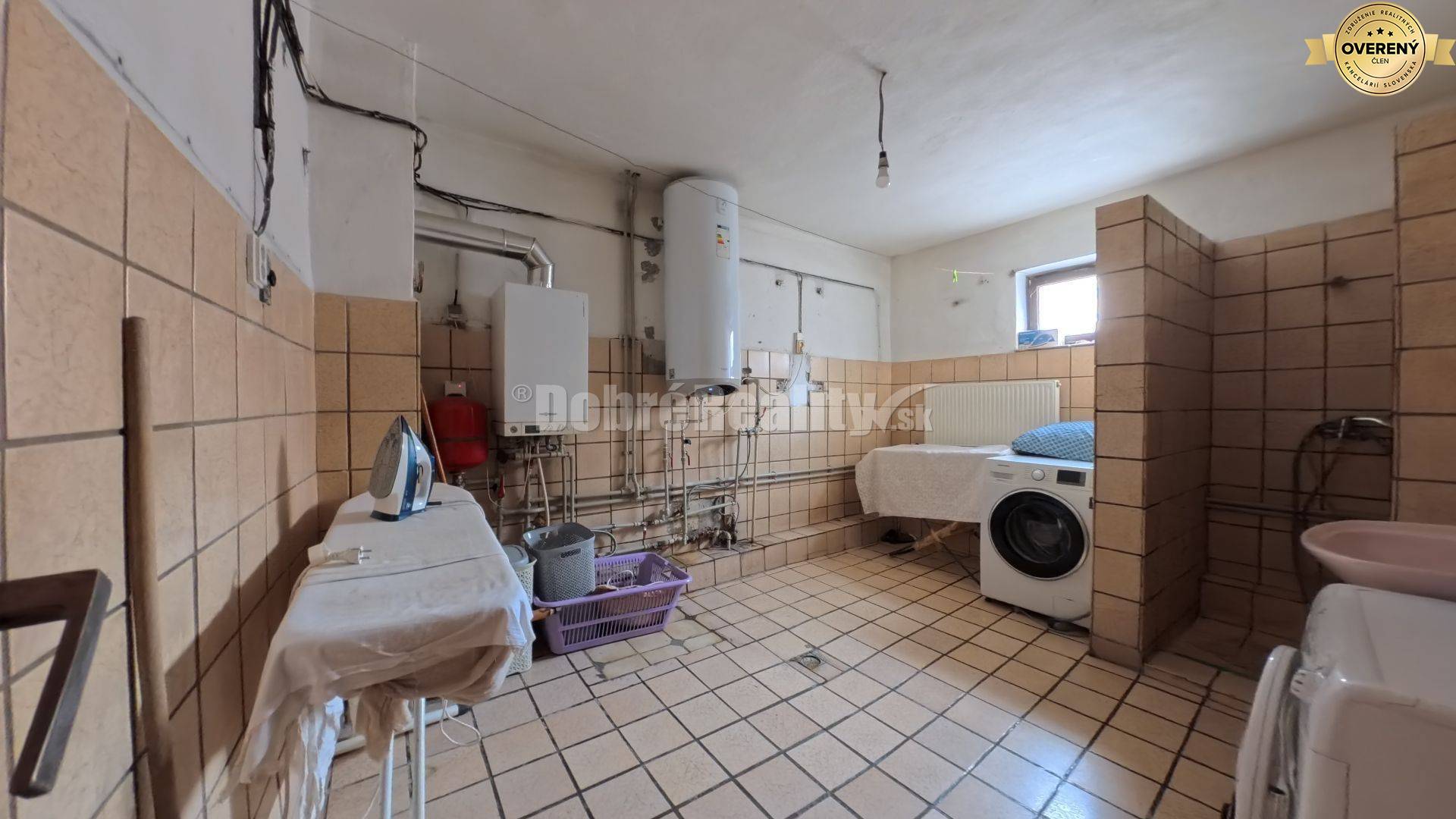 Dobré Reality – Ponúkajú na predaj priestranný rodinný dom s jedinečný