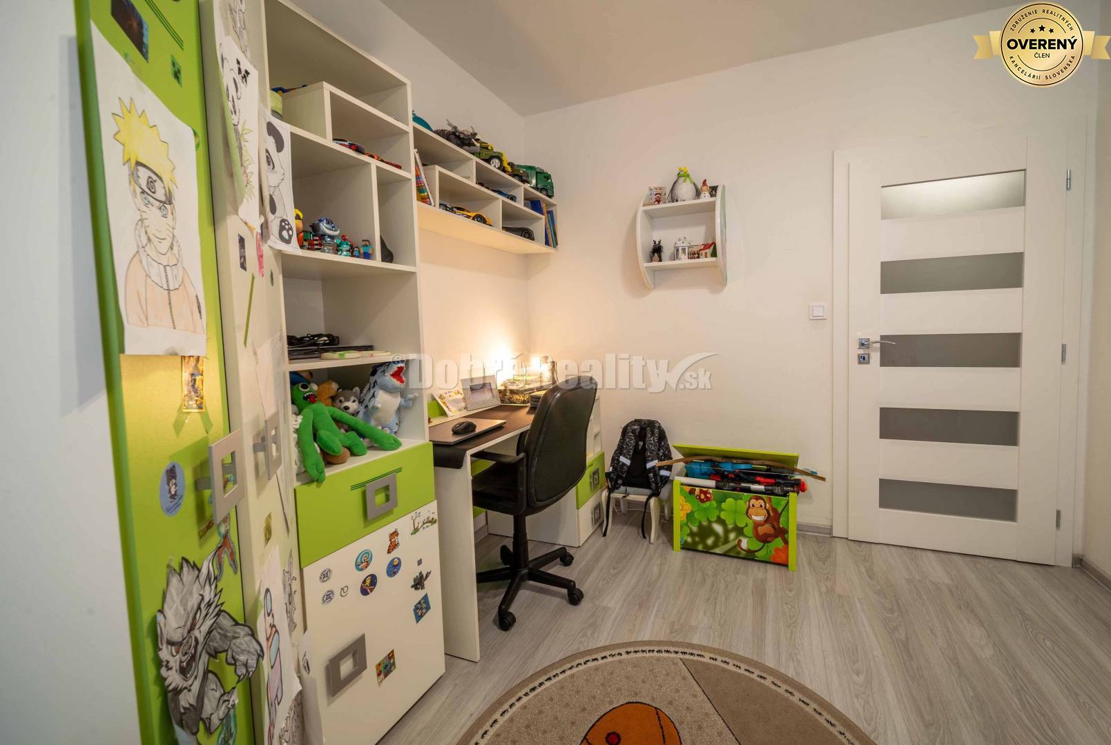 EXKLUZÍVNE NA PREDAJ - krásne zariadený 4 izbový byt po rekonštrukcii