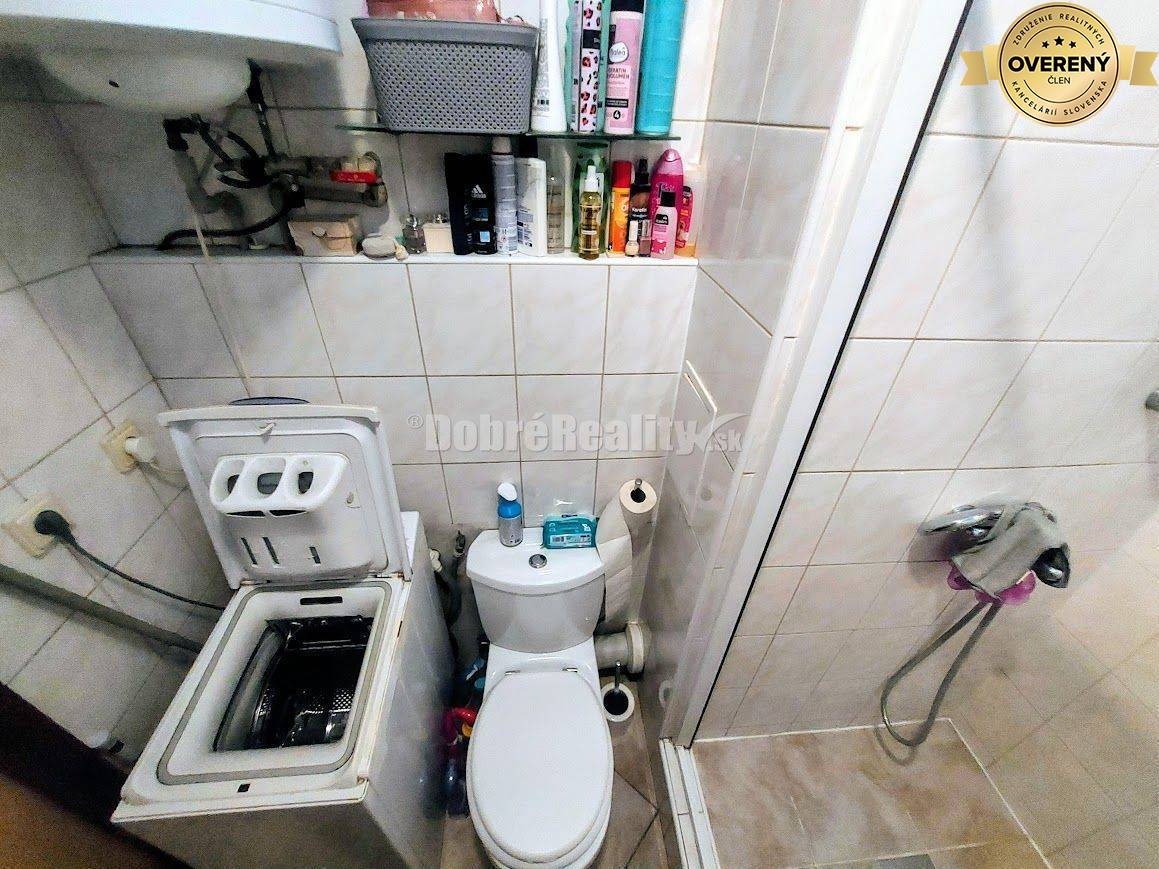 PRENÁJOM: ZARIADENÝ 2 IZBOVÝ BYT, UHLISKO