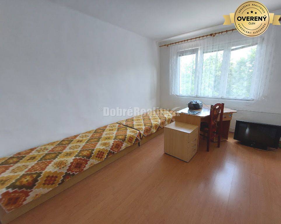 PRENÁJOM: 3 IZBOVÝ BYT S LOGGIOU V TOP LOKALITE, ŠVERMOVA ULICA