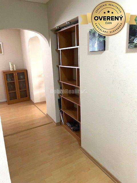 PRENÁJOM: KRÁSNY, ZARIADENÝ 2 IZBOVÝ BYT BEZ BALKÓNA