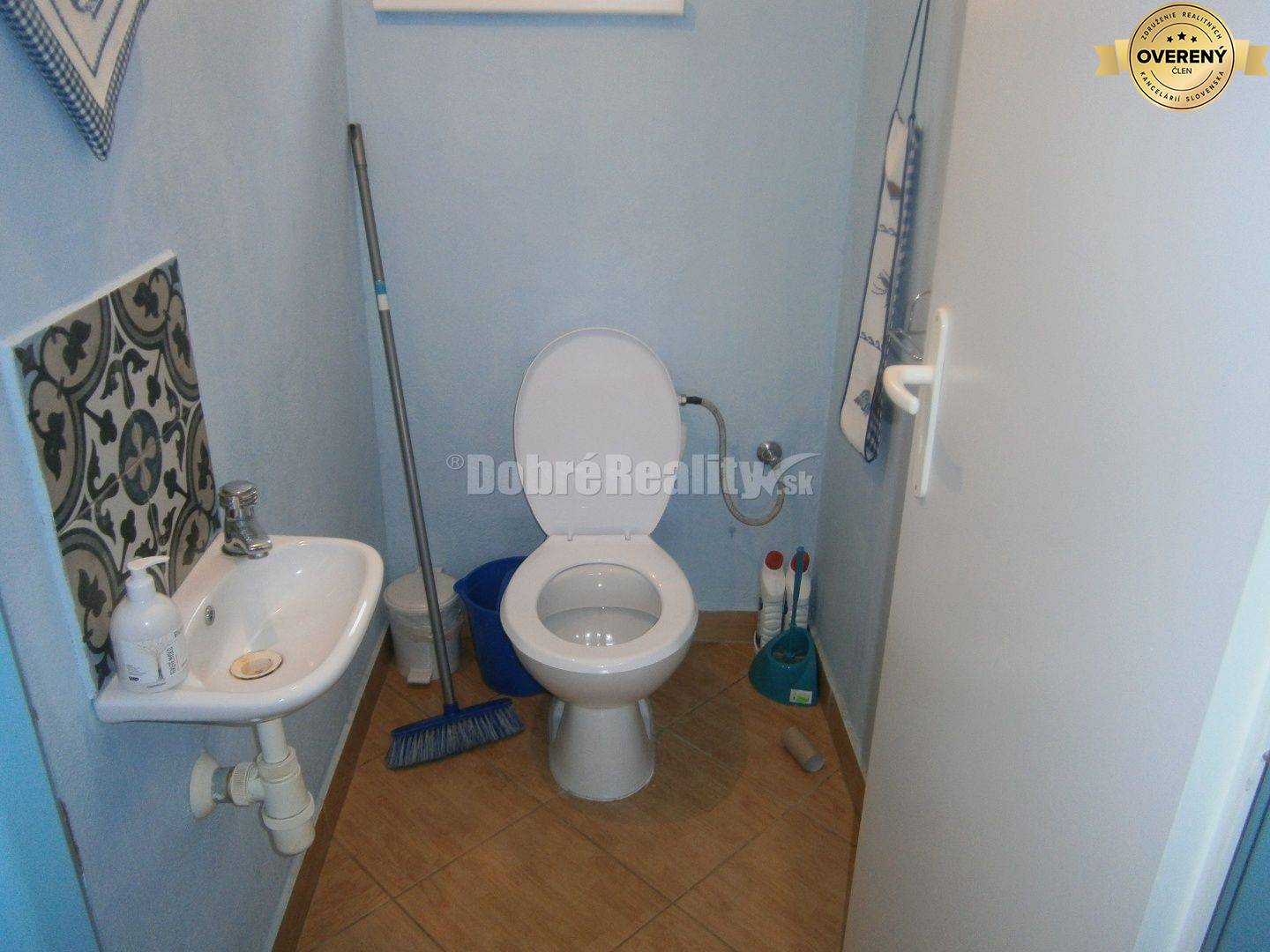 TOP: na predaj penzión v obci Podhájska !