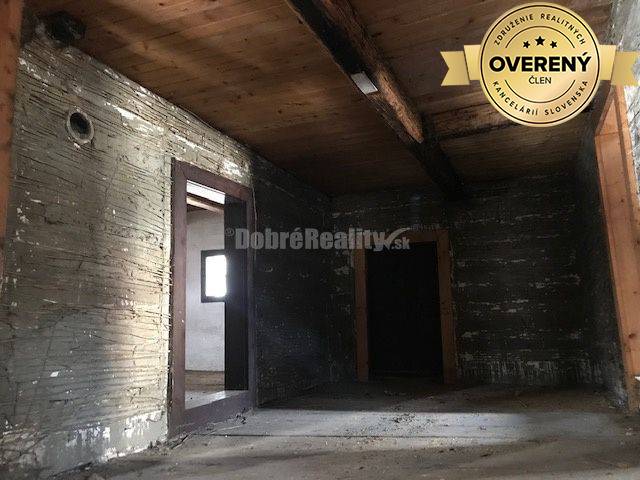 PREDAJ POSLEDNÁ pôvodná banícka drevenica 216m2, Kremnické Bane, Krem