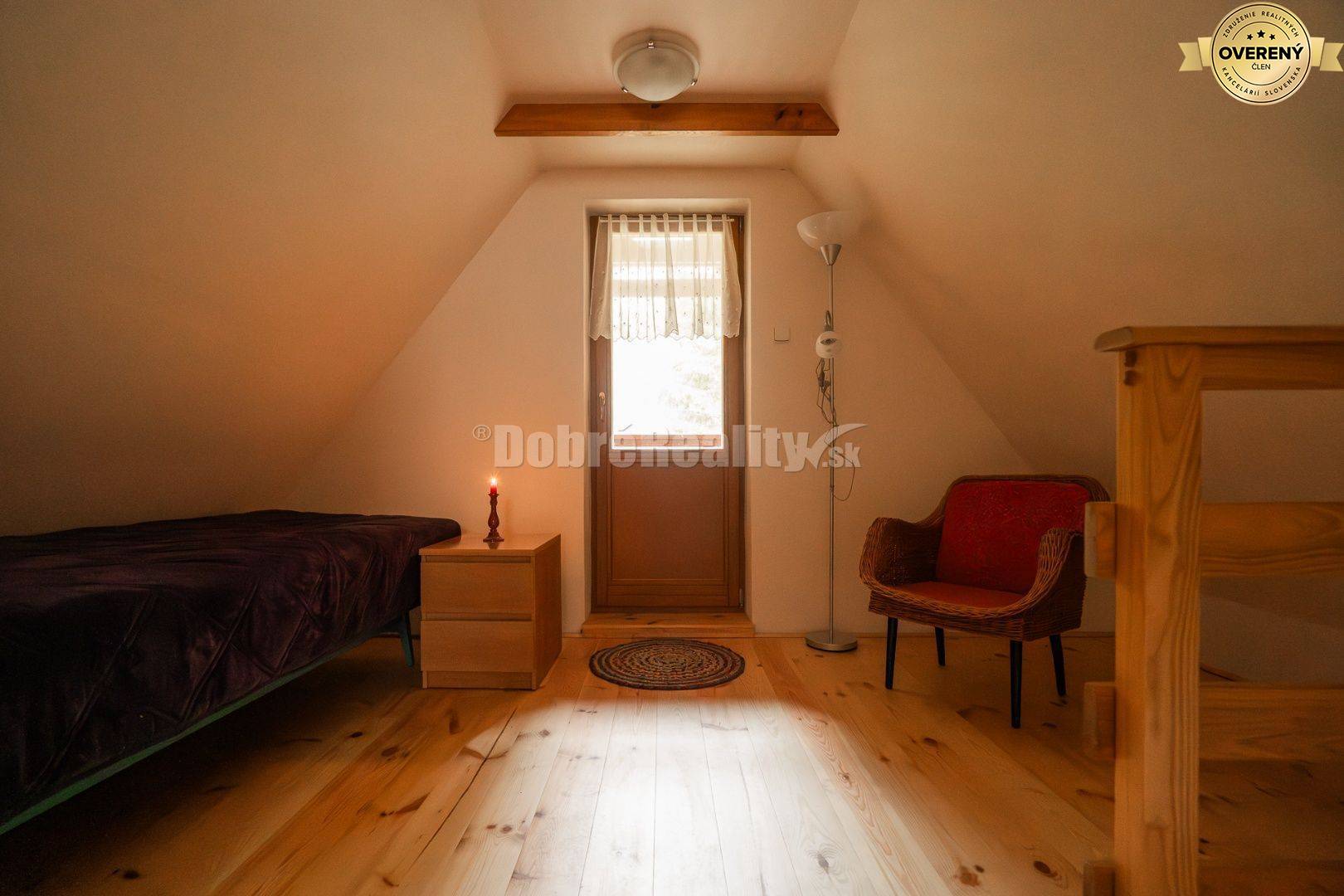 PREDAJ: Chata s terasou v Národnom parku Nízke Tatry, 79 m2, Nemecká -