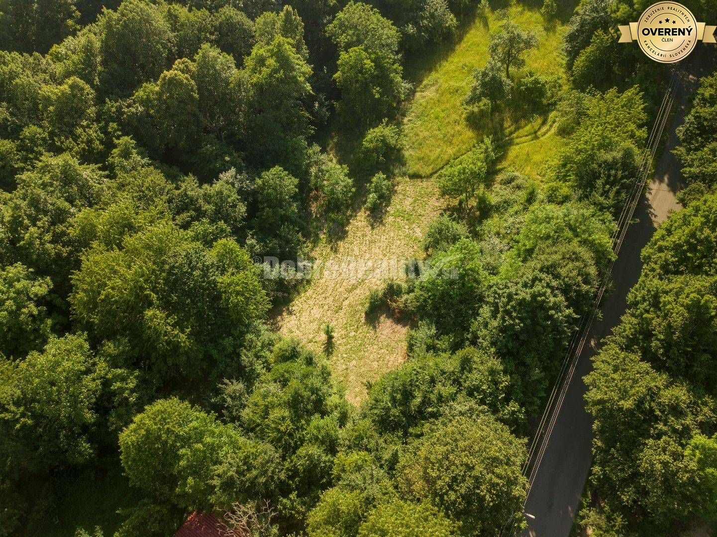 Pozemok pre výstavbu rodinného domu s architektonickou štúdiou, 820 m2
