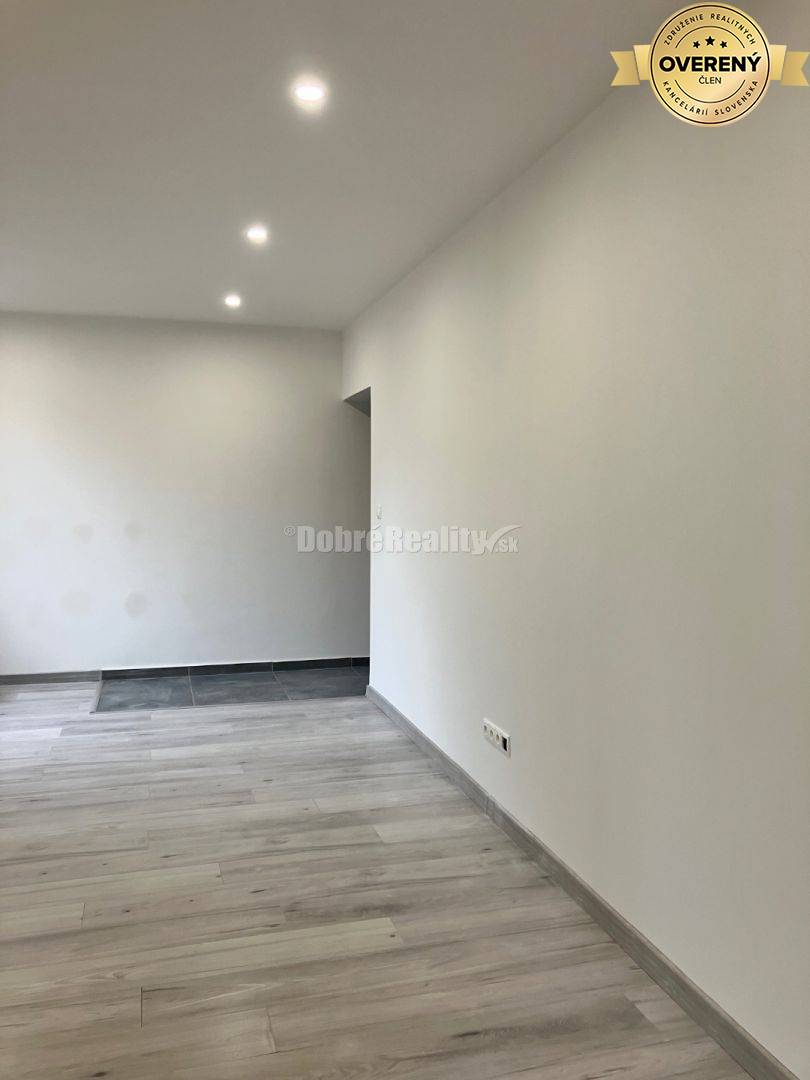 Kompletne zrekonštruovaný 2-izbový byt v Lučenci...