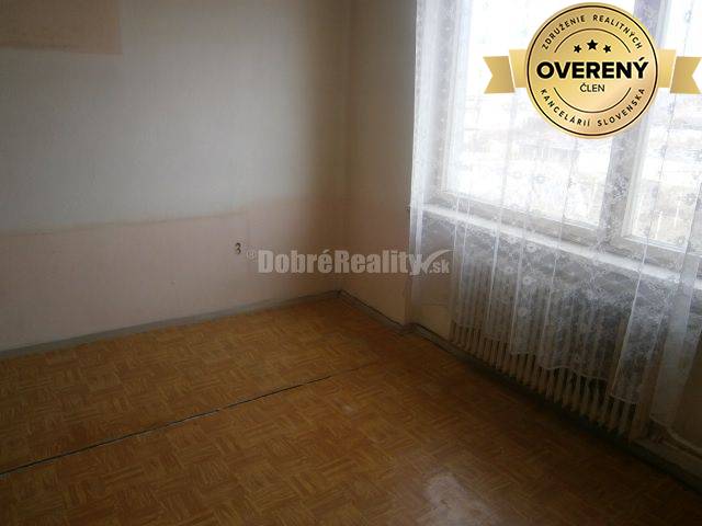 Dobré reality ponúkajú Rodinný dom v centre mesta Hurbanovo na predaj