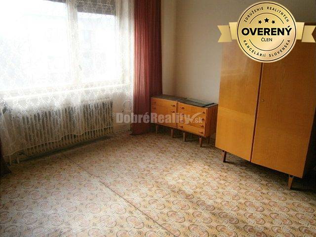 Dobré reality ponúkajú Rodinný dom v centre mesta Hurbanovo na predaj