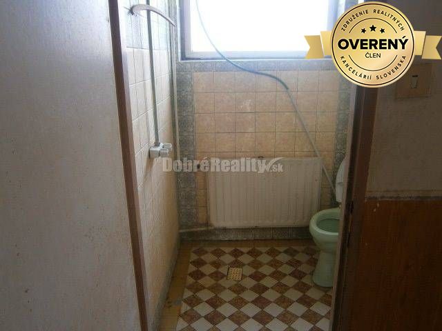 Predaj rodinného domu, Nálepkova, Nálepkova, Komárno
